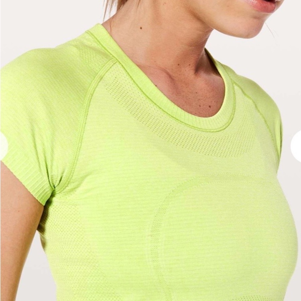 Lululemon Swiftly Tech Gym, Activewear Short Sleeve Crew Lucid Lime. Size 6 - Picture 3 of 11
